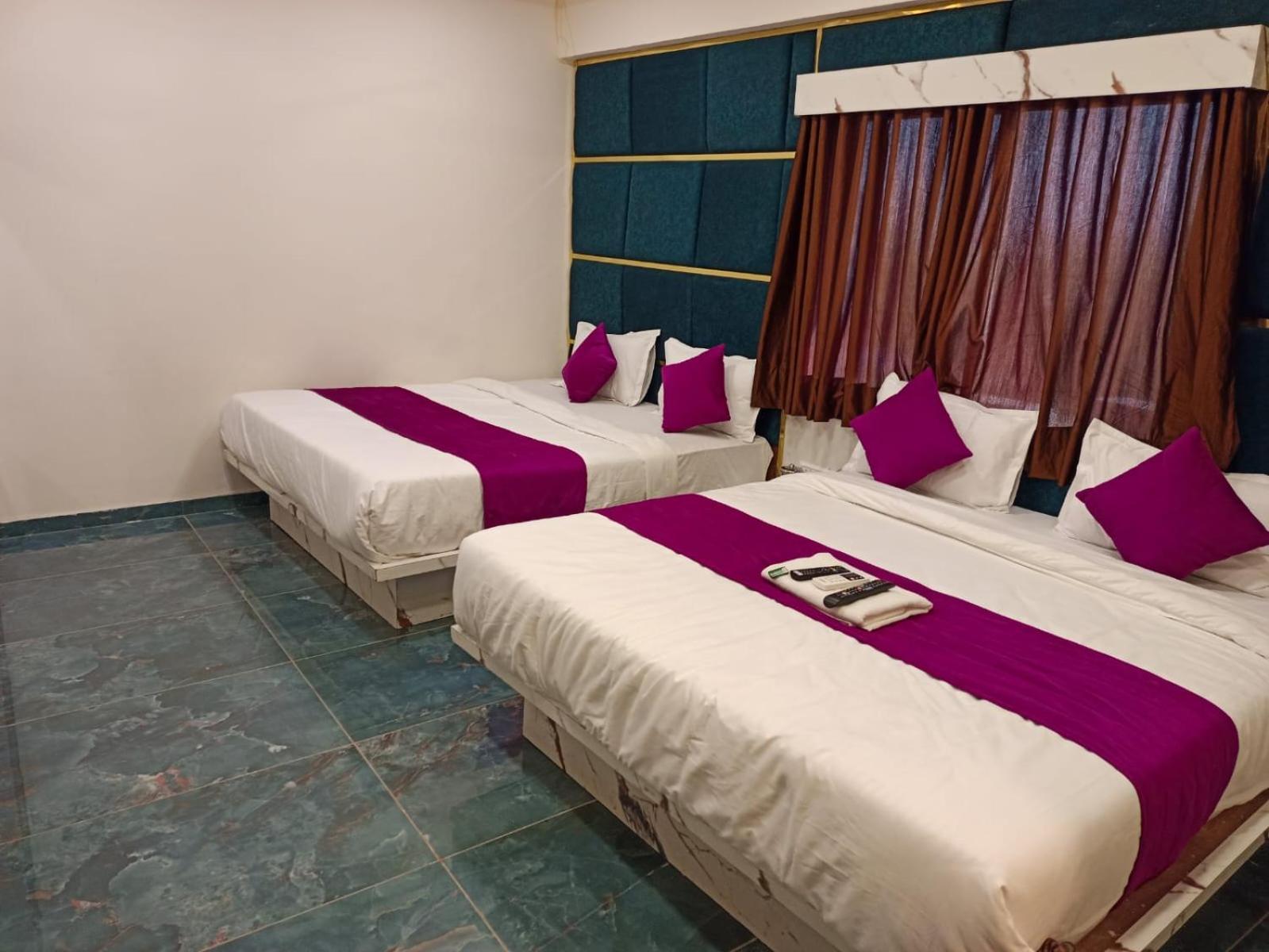 Hotel Karnavati Ahmedabad Ngoại thất bức ảnh